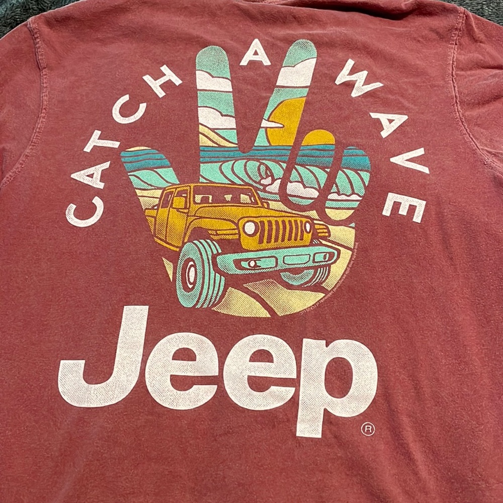 Catch a wave Jeep T-shirt